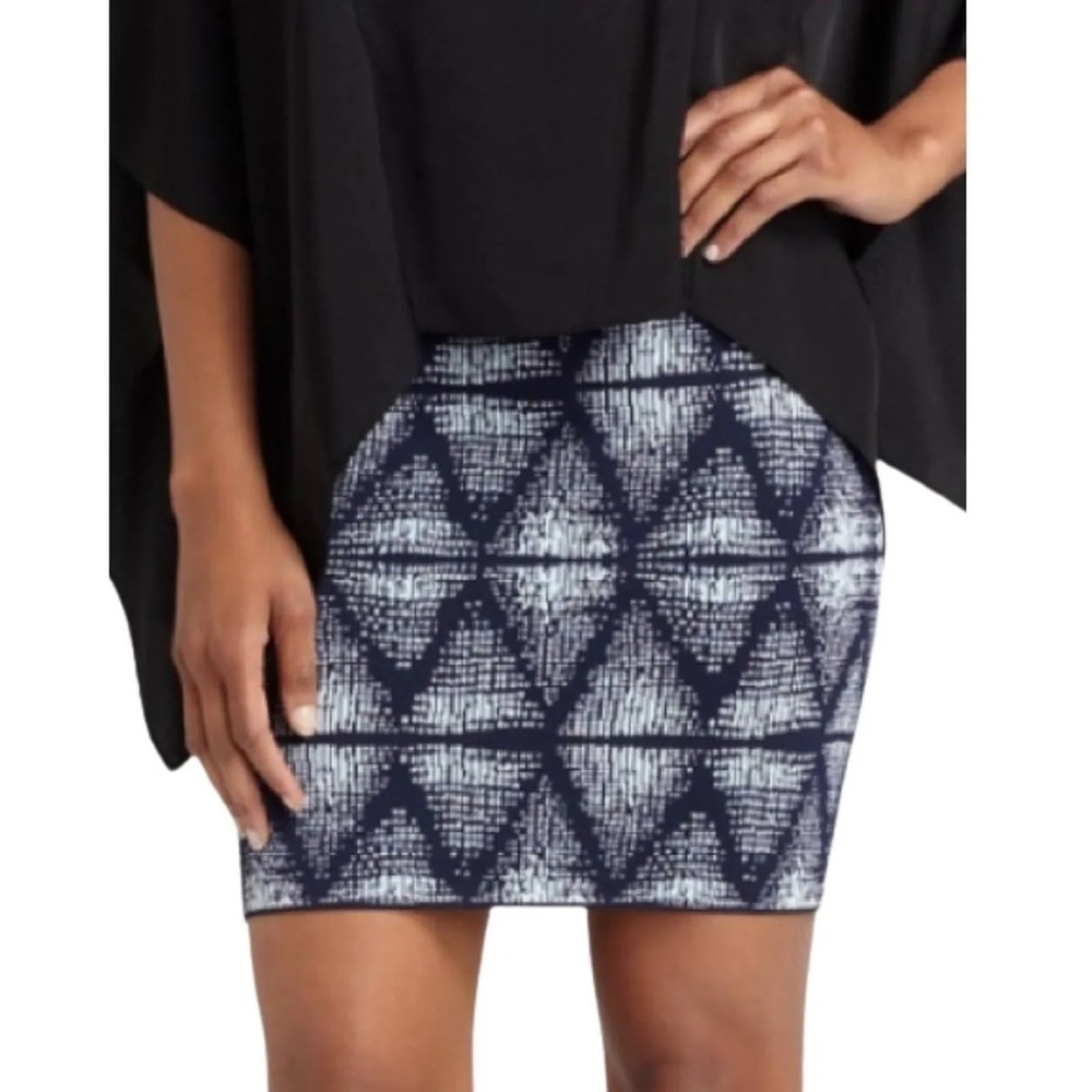 BCBG skirt Simone
